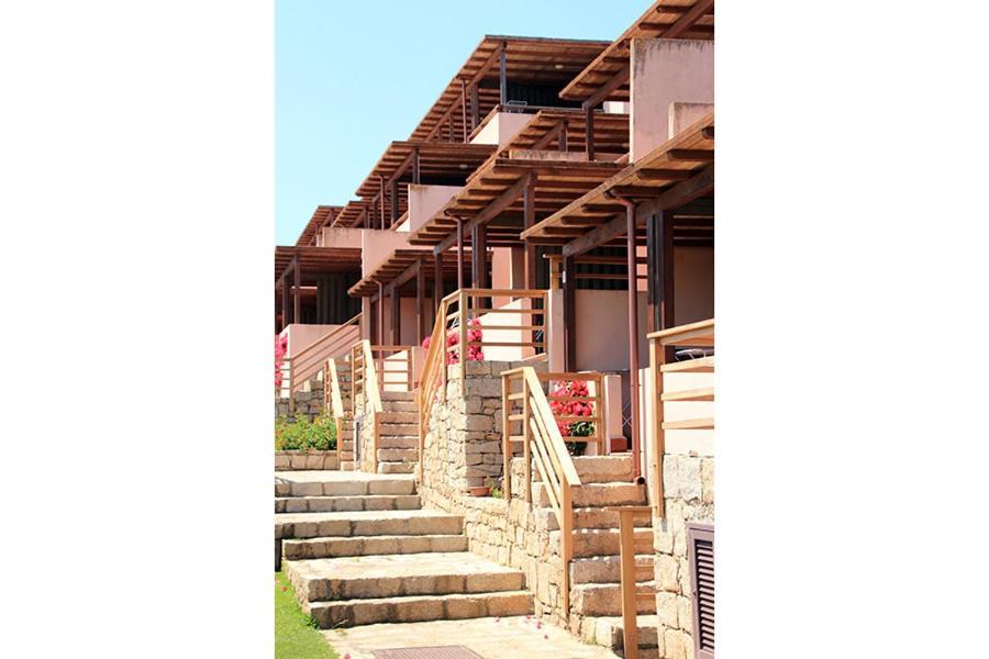 كانّيجوني Residence Portolaconia Appartamenti المظهر الخارجي الصورة